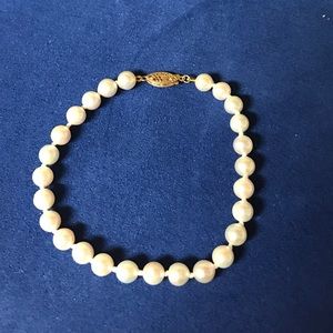 Pearl bracelet